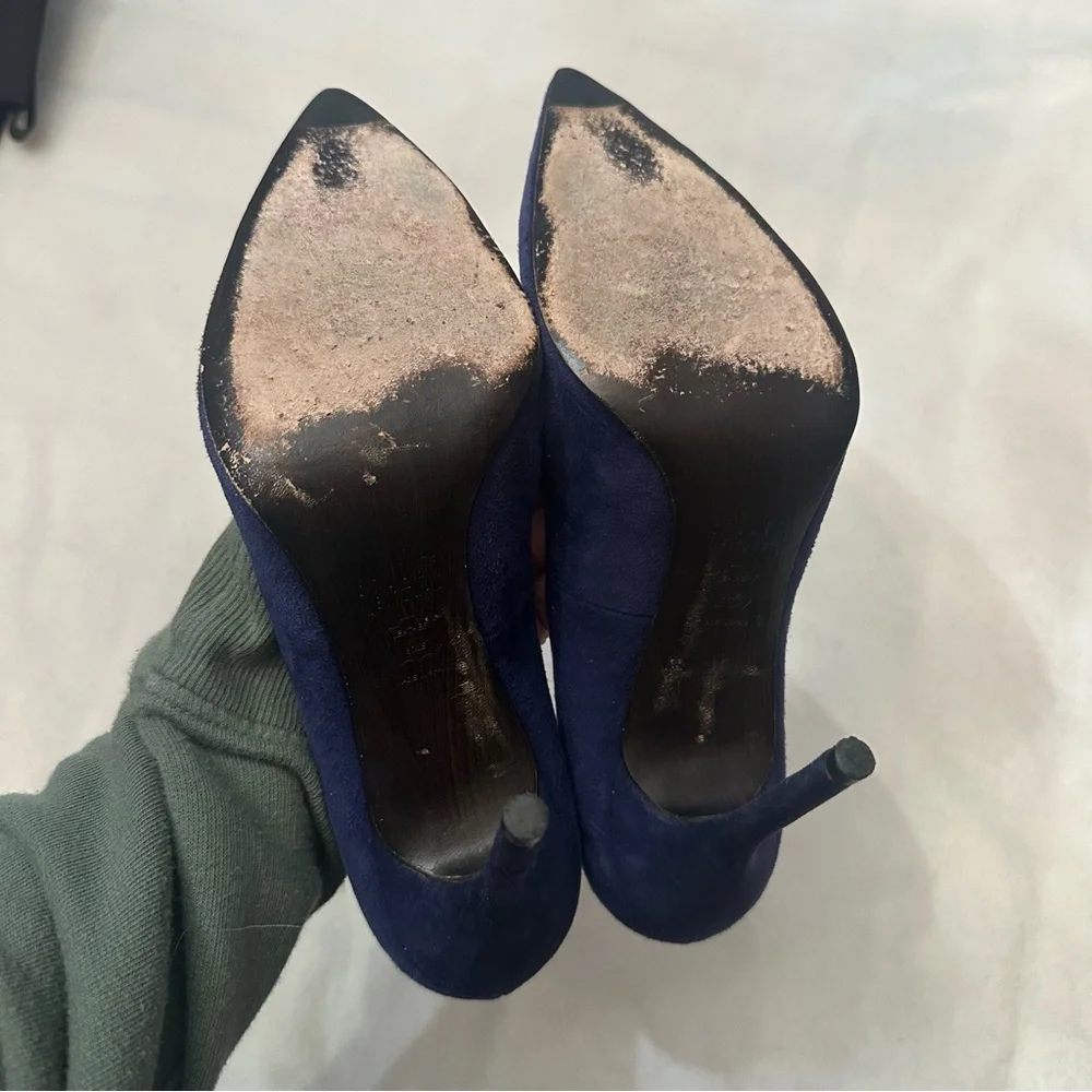 Stuart Weitzman Blue Suede Pointed Toe Stilettos Size 9.5M - Picture 10 of 10